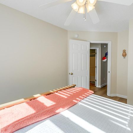 Well-Equipped Emerald Isle Townhome Pets Welcome! Eksteriør billede