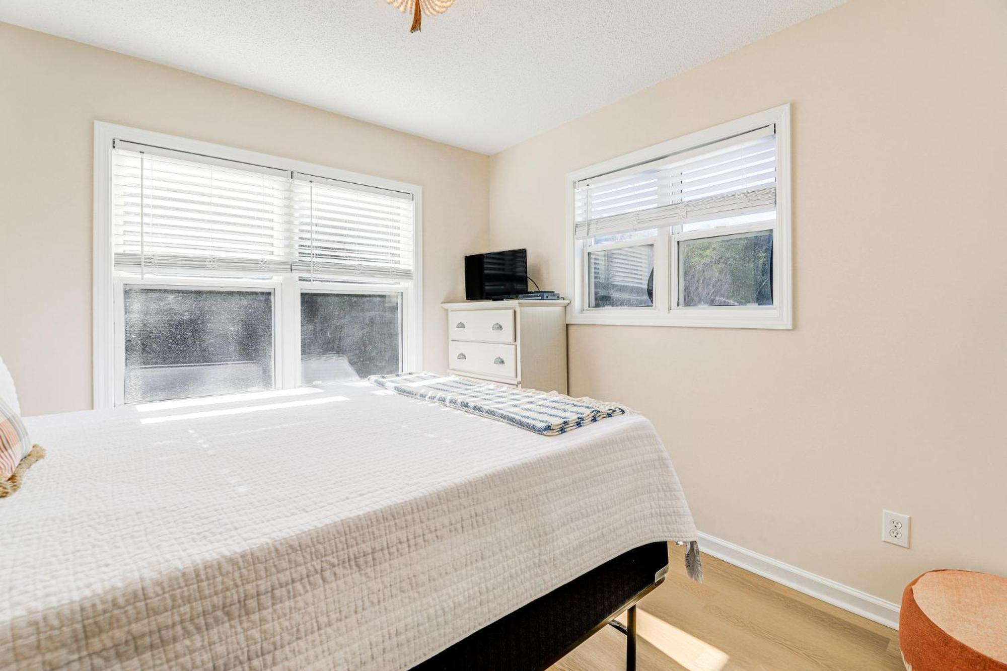 Well-Equipped Emerald Isle Townhome Pets Welcome! Eksteriør billede